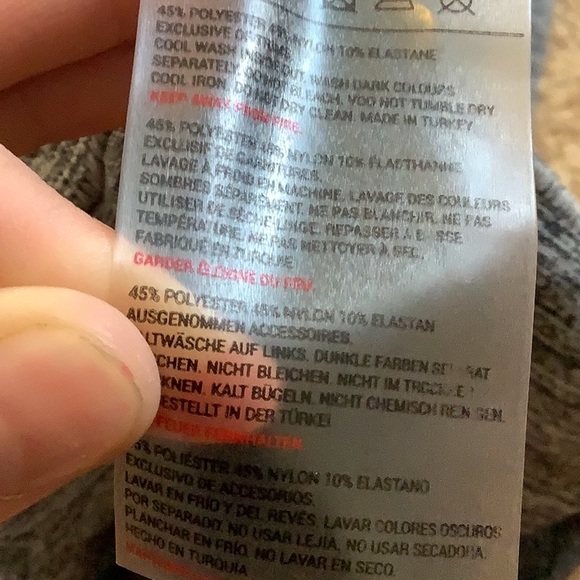 I’m selling grey leggings. - Picture 6 of 6